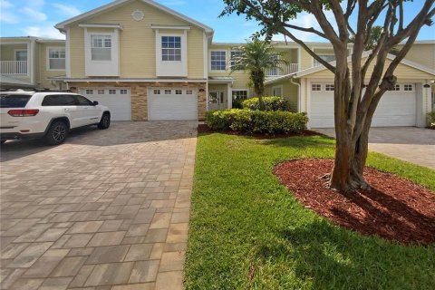 Touwnhouse à vendre à Safety Harbor, Floride: 3 chambres, 190.36 m2 № 1690269 - photo 1