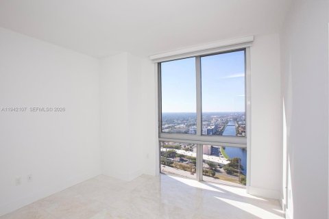 Снять в аренду кондоминиум в Норт-Майами-Бич, Флорида 3 спальни, 144.56м2, № 2002471 - фото 22