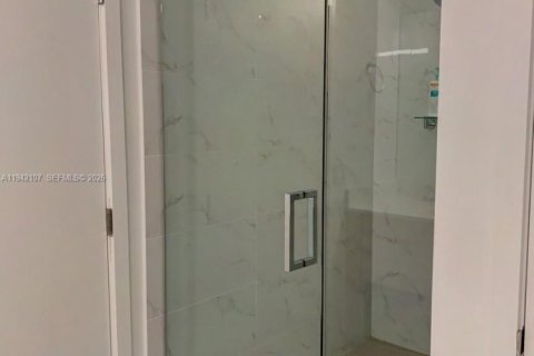 Снять в аренду кондоминиум в Норт-Майами-Бич, Флорида 3 спальни, 144.56м2, № 2002471 - фото 18