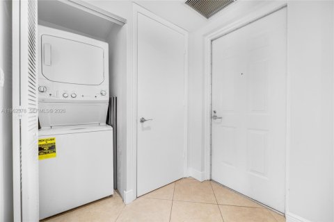 Купить кондоминиум в Майами, Флорида 2 спальни, 108.14м2, № 2023928 - фото 14