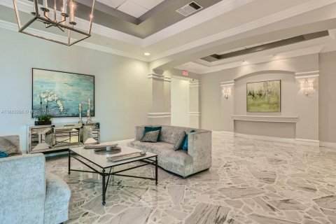Condo in Hollywood, Florida, 2 bedrooms  № 1836328 - photo 21