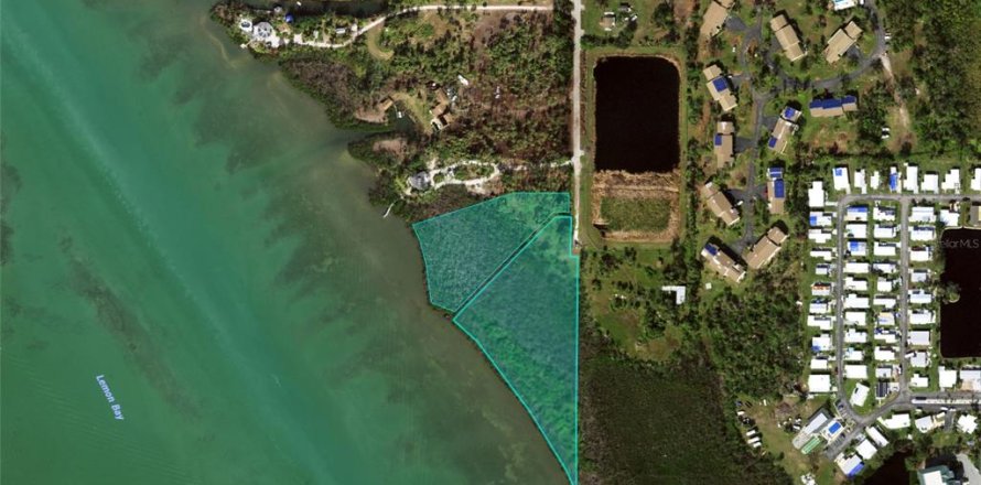 Terreno en Englewood, Florida № 2148447