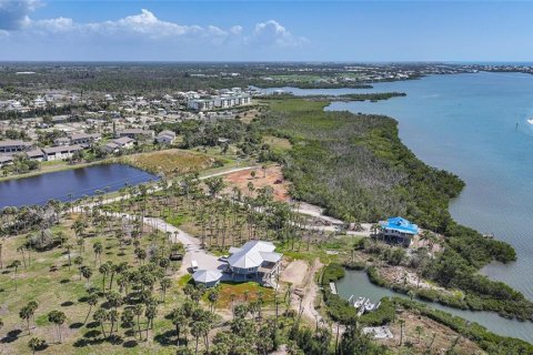 Terreno en venta en Englewood, Florida № 2148447 - foto 11