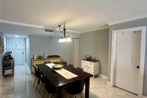 Condo in Deerfield Beach, Florida, 2 bedrooms  № 1890696 - photo 6