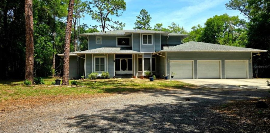 Casa en Dunnellon, Florida 4 dormitorios, 314.66 m2 № 2206449