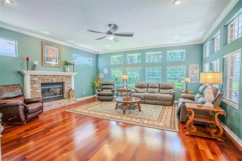 House in Valrico, Florida 4 bedrooms, 267.19 sq.m. № 1755160 - photo 9