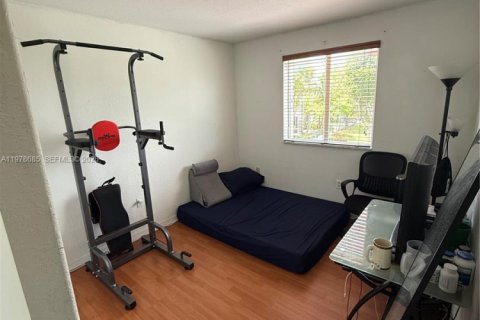 Condo in Doral, Florida, 3 bedrooms № 2079838 - photo 11