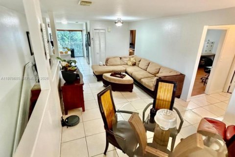 Купить кондоминиум в Дорал, Флорида 3 спальни, 119.84м2, № 2079838 - фото 12