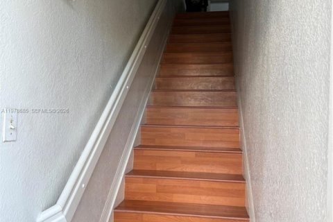 Condo in Doral, Florida, 3 bedrooms № 2079838 - photo 2