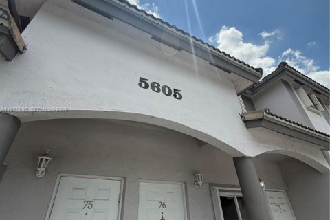 Condo in Doral, Florida, 3 bedrooms  № 2079838