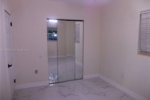 House in Cutler Bay, Florida 2 bedrooms, 80.64 sq.m. № 2075372 - photo 21