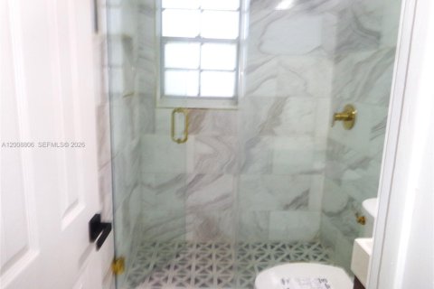 House in Cutler Bay, Florida 2 bedrooms, 80.64 sq.m. № 2075372 - photo 10