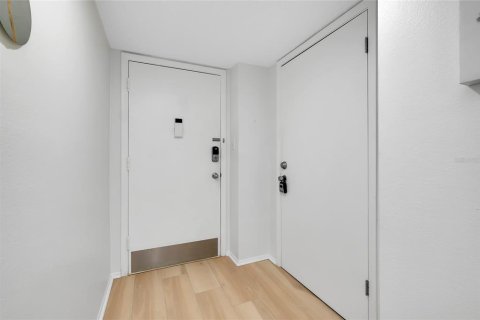 Купить кондоминиум в Сарасота, Флорида 7 комнат, 119.84м2, № 1548229 - фото 7