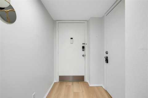 Купить кондоминиум в Сарасота, Флорида 7 комнат, 119.84м2, № 1548229 - фото 6