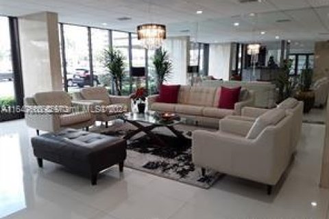 Copropriété à louer à Hallandale Beach, Floride: 2 chambres, 94.76 m2 № 1959241 - photo 2