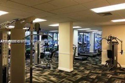 Copropriété à louer à Hallandale Beach, Floride: 2 chambres, 94.76 m2 № 1959241 - photo 28