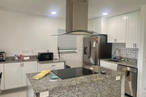 Apartment in Delray Beach, Florida 2 bedrooms, 81.75 sq.m. № 2181325 - photo 3