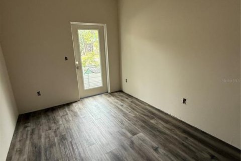 Townhouse in Tampa, Florida 3 bedrooms, 139.73 sq.m. № 1733718 - photo 14