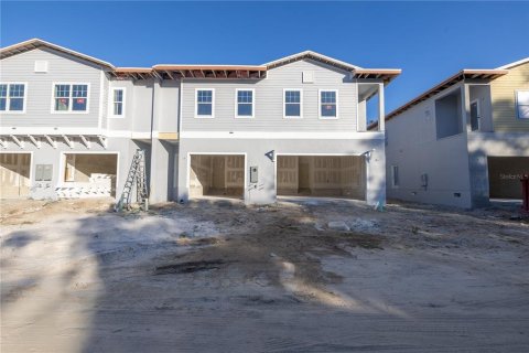 Townhouse in Tampa, Florida 3 bedrooms, 139.73 sq.m. № 1733718 - photo 5