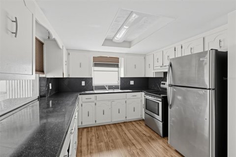 Villa ou maison à vendre à Port Richey, Floride: 3 chambres, 143.53 m2 № 2410491 - photo 8