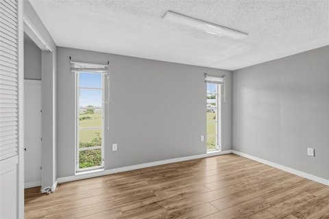 Villa ou maison à vendre à Port Richey, Floride: 3 chambres, 143.53 m2 № 2410491 - photo 13