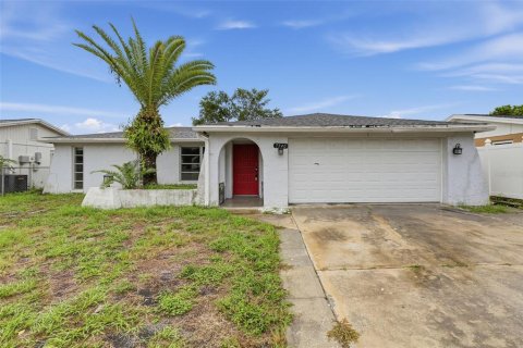 Villa ou maison à Port Richey, Floride 3 chambres, 143.53 m2 № 2410491
