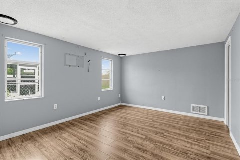 Villa ou maison à vendre à Port Richey, Floride: 3 chambres, 143.53 m2 № 2410491 - photo 12
