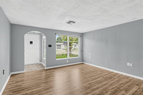 Villa ou maison à vendre à Port Richey, Floride: 3 chambres, 143.53 m2 № 2410491 - photo 7
