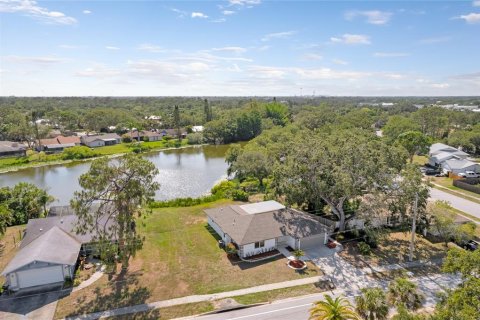 Casa en venta en Sarasota, Florida, 3 dormitorios, 138.7 m2 № 1907927 - foto 2
