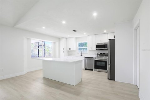 Casa en venta en Sarasota, Florida, 3 dormitorios, 138.7 m2 № 1907927 - foto 12