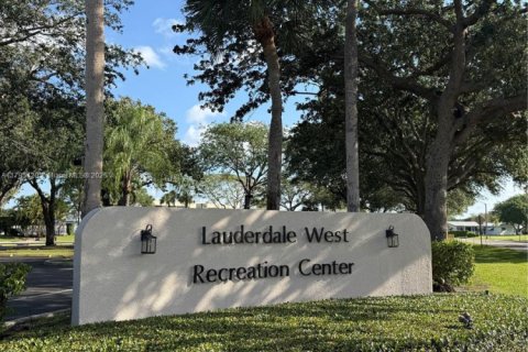 Casa en venta en Plantation, Florida, 2 dormitorios, 120.77 m2 № 2015387 - foto 17