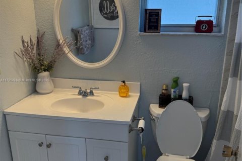 Casa en venta en Plantation, Florida, 2 dormitorios, 120.77 m2 № 2015387 - foto 12