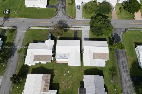 Casa en venta en Plantation, Florida, 2 dormitorios, 120.77 m2 № 2015387 - foto 15