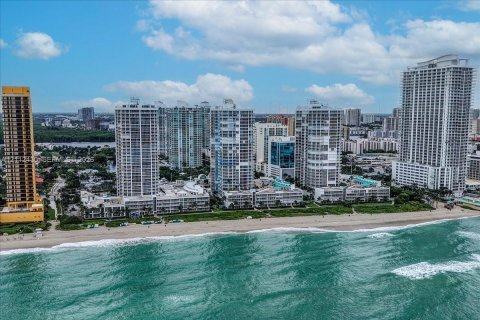 Condo à Sunny Isles Beach, Floride, 1 chambre  № 2432929