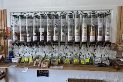 Propiedad comercial en venta en Miami Beach, Florida № 1955863 - foto 18