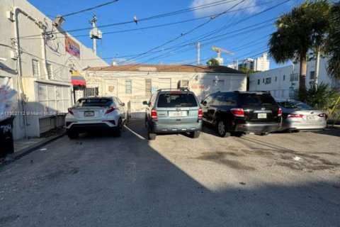 Propiedad comercial en venta en Miami Beach, Florida № 1955863 - foto 21