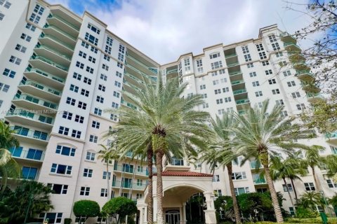 Appartement à louer à Aventura, Floride: 2 chambres, 116.78 m2 № 1961498 - photo 1
