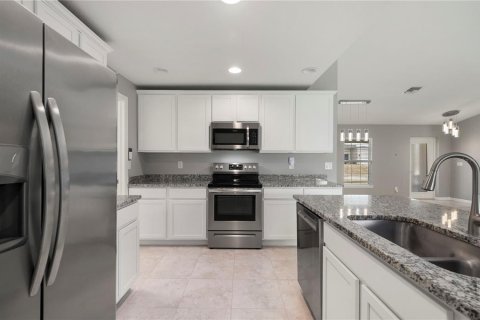 Villa ou maison à vendre à Cape Coral, Floride: 4 chambres, 170.01 m2 № 2329790 - photo 17