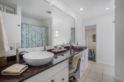 Casa en venta en Vero Beach, Florida, 3 dormitorios, 159.79 m2 № 2385408 - foto 18