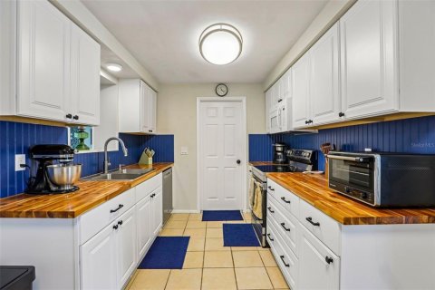 Villa ou maison à vendre à Holiday, Floride: 2 chambres, 99.22 m2 № 2329665 - photo 7