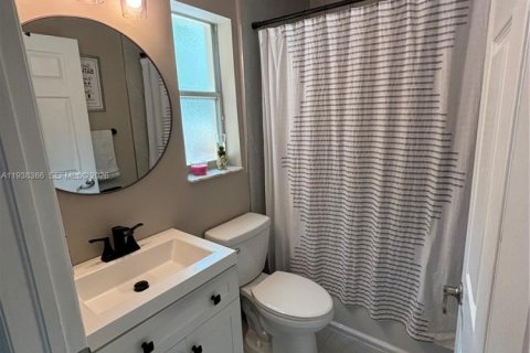 Adosado en alquiler en Miami Lakes, Florida, 4 dormitorios, 143.63 m2 № 1996107 - foto 6