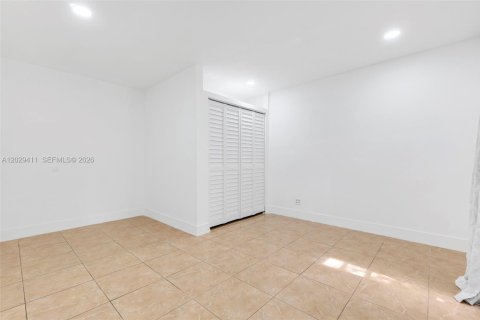 Casa en alquiler en Miramar, Florida, 3 dormitorios, 158.68 m2 № 2077930 - foto 11