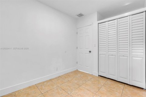 Casa en alquiler en Miramar, Florida, 3 dormitorios, 158.68 m2 № 2077930 - foto 15