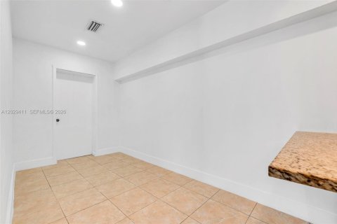 Casa en alquiler en Miramar, Florida, 3 dormitorios, 158.68 m2 № 2077930 - foto 22