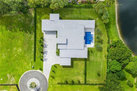 Купить виллу или дом в Паркленд, Флорида 2 комнаты, 650.69м2, № 2282042 - фото 5