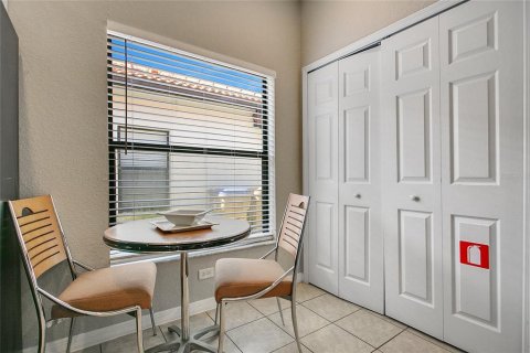 Casa en venta en Kissimmee, Florida, 4 dormitorios, 146.88 m2 № 1899911 - foto 12