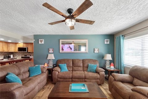 Casa en venta en Bradenton, Florida, 3 dormitorios, 121.89 m2 № 1877363 - foto 3