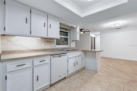 House in Daytona Beach, Florida 3 bedrooms, 147.53 sq.m. № 2429424 - photo 24