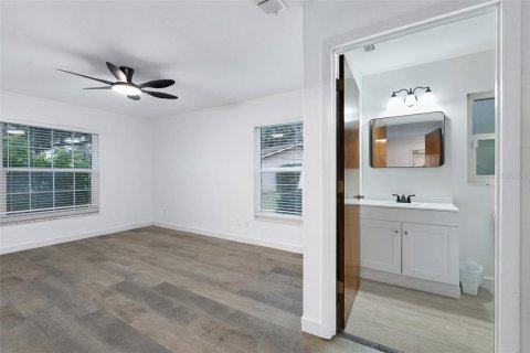 House in Daytona Beach, Florida 3 bedrooms, 147.53 sq.m. № 2429424 - photo 27