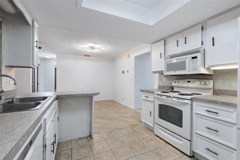 House in Daytona Beach, Florida 3 bedrooms, 147.53 sq.m. № 2429424 - photo 26